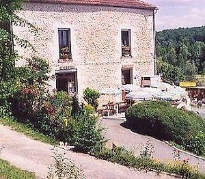 Hotel Relais De La Ribeyrie Lembras Exterior photo