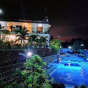 Hotel Casa De Robles Tanay Rizal Exterior photo