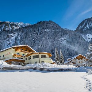 Hotel Pension Rosenhügel Neustift im Stubaital Exterior photo