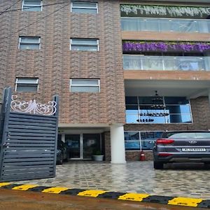 Hotel The Relyn Suite Shillong Exterior photo