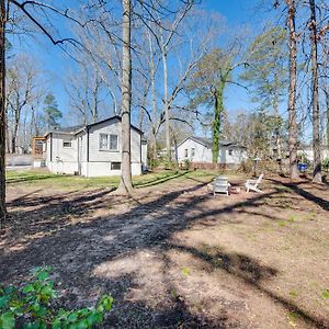 Pet-Friendly Mableton Home With Grill And Fire Pit! Exterior photo
