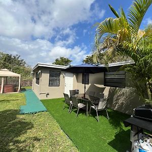 Beautiful 3 Bedroom House In Dania Beach! Hot Tub And Great Location! Exterior photo