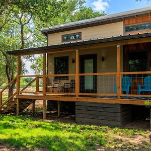 Winecup Waterfront Cottage Tivydale Exterior photo