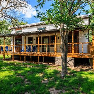 Primrose Waterfront With Hot Tub Villa Tivydale Exterior photo