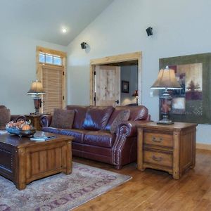 Apartamento Sage Escape Cabin With Hot Tub At Brasada Ranch Alfalfa Exterior photo