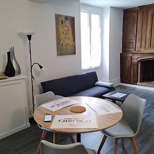 Apartamento Beaugency-1 Sur La Route Des Chateaux Exterior photo