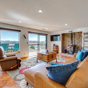 Idyllic Kelseyville Home With 2 Decks And Views! Exterior photo