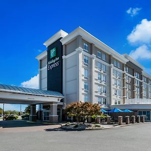 Holiday Inn Express Hotels- Hampton By Ihg Exterior photo