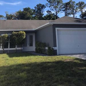 Orlando 4 Bedroom Home Centrally Located On Dead End St Exterior photo