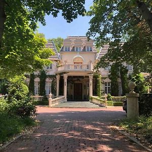 Historic Chateau At La Caille Villa Sandy Exterior photo