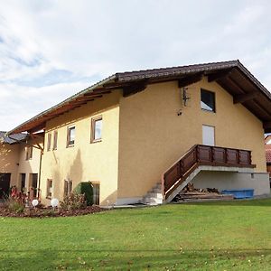 Cozy Apartment In Ruhmannsfelden With Swimming Pool Achslach Exterior photo