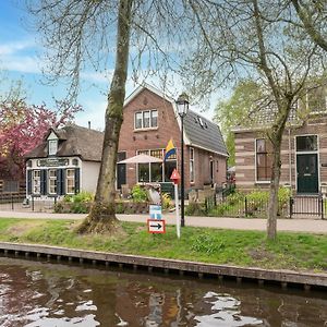 Lodge In Giethoorn With Breakfast Exterior photo