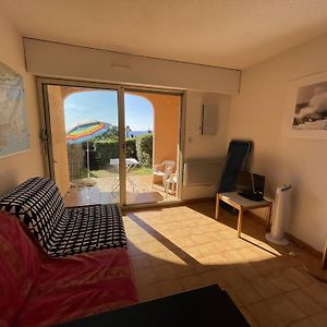 Appartement Rayol-Canadel-Sur-Mer, 2 Pieces, 4 Personnes - Fr-1-100-284 Exterior photo