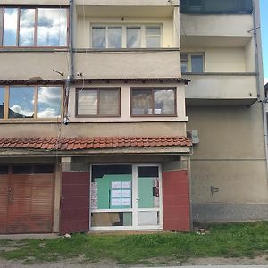 Apartamento Екстази 1 Yambol Exterior photo