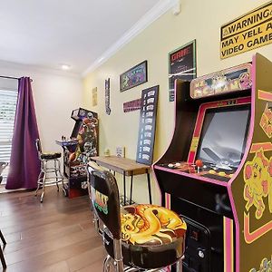 Lsu Slammer Arcade 4 5 Mile To Lsu Private Yard Villa Baton Rouge Exterior photo