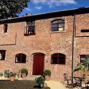 Apartamento Evelith Manor Barns Shifnal Exterior photo