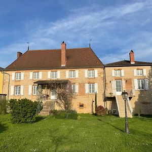 Le Logis D'Azé Bed and Breakfast Exterior photo