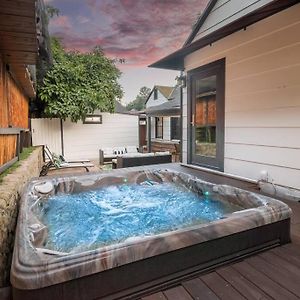 Luxurious Bel Air Home W/ Jacuzzi! 2Bd 2Ba Los Ángeles Exterior photo