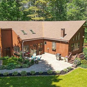 Sebago Pine Lodge +Bonus Yurt! Windham Exterior photo
