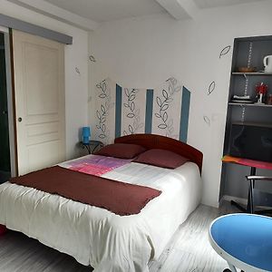 Apartamento Chambre Pour 2 Personnes A Formigny Rdc Exterior photo