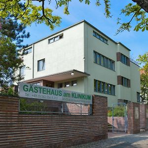 Hotel Gaestehaus Am Klinikum Halle  Exterior photo