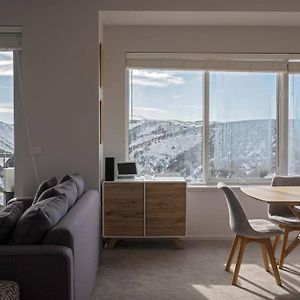 Schnapps Penthouse Apartment Ski In Ski Out Monte Hotham Exterior photo