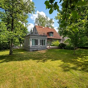 Hotel Gustav Ernesaks- Kadriorg Tallin Exterior photo