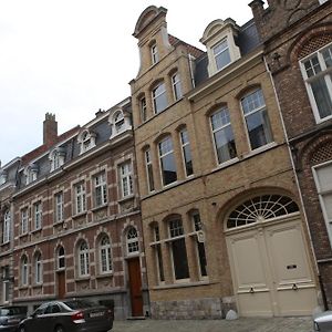 Hotel La Porte Cochere Ypres Exterior photo