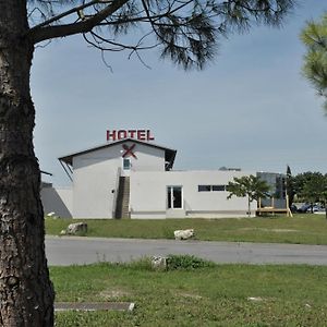 Hotel Relais De Barbezieux Exterior photo