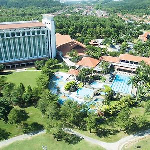 Nilai Springs Resort Hotel Exterior photo
