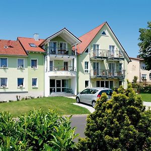 Hotel Wein-Traeume Thüngersheim Exterior photo