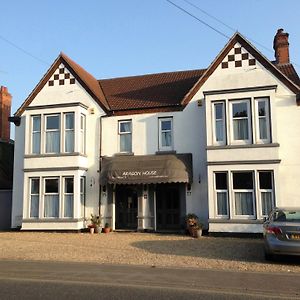 Hotel Aragon House Peterborough Exterior photo