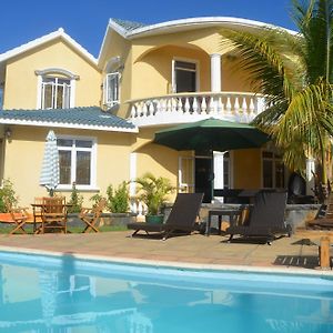 Villa Sundara Mauritius Trou aux Biches Exterior photo