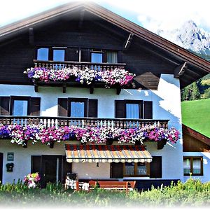 Hotel Haus Hartl Saalfelden Exterior photo