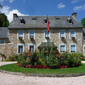 Domaine Véga Bed and Breakfast Saint-Arroman  Exterior photo