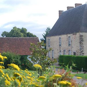 Chateau De Briailles - Chambre D'Hotes Bed and Breakfast Saint-Pourçain-sur-Sioule Exterior photo