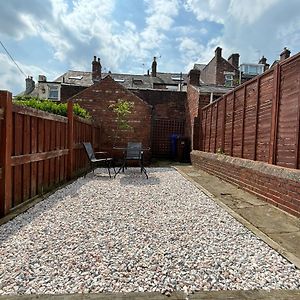 Sheffield 3-Bedroom House With Free Street Parking Exterior photo