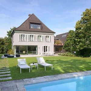 House With Private Pool And Garden Villa Múnich Exterior photo