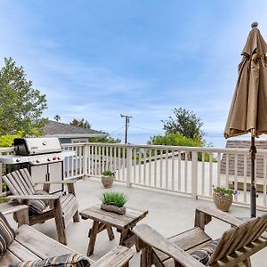 Summerland Home With Beach Supplies Walk To Beach! Exterior photo