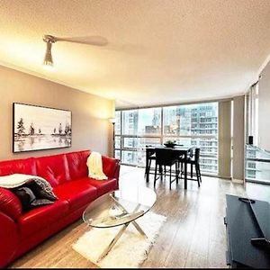 Luxurious 1 Bed 1 Bath In The Heart Of Downtown Vancouver Exterior photo