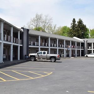 University Manor Inn Búfalo Exterior photo