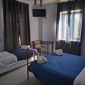 Dimora Rurale Valerio Bed and Breakfast Cercemaggiore Exterior photo