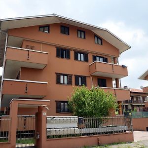 Apartamento Fiori Del Lario Excl. 110Mq Fiera/Milano/Mxp Cesate Exterior photo