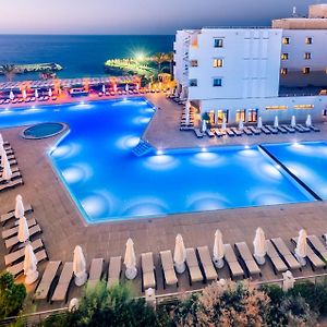 Vuni Palace Hotel & Casino & Spa Kyrenia  Exterior photo
