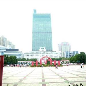 City Comfort Inn Zhengzhou Lvcheng Square Metro Station Exterior photo