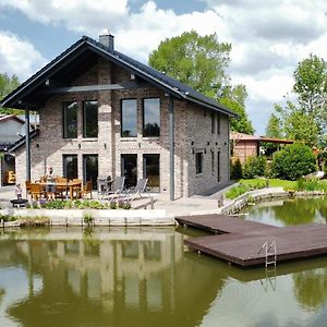 Exklusives Haus Am See Villa Cappel  Exterior photo