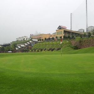 Fuzhou Chuanjie Hotspring And Golf Club Hotel Exterior photo