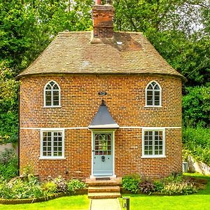 A Fairy-Tale Luxurious Cottage - The Tea Caddy Colchester Exterior photo