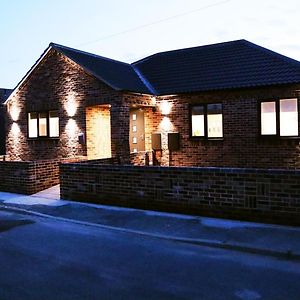 Sandy Feet Retreat Villa Caister-on-Sea Exterior photo