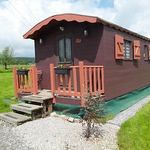 Hotel Monts De Flandre Insolite Berthen Exterior photo